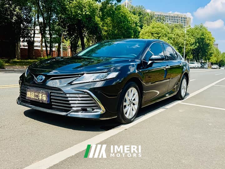 Toyota Camry Hybrid 2.5L HGVP Leading Edition
