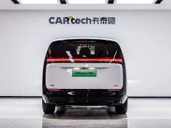 Li Auto MEGA Ultra Smart Refresh Edition - ფოტო 6