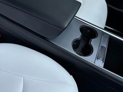 Tesla Model Y Rear-Wheel Drive - ფოტო 7