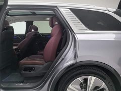 FAW Red Flag E-HS9 510km Range Flagship Edition Six-Seater - ფოტო 15