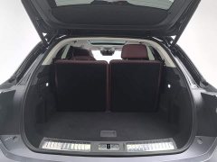 FAW Red Flag E-HS9 510km Range Flagship Edition Six-Seater - ფოტო 16