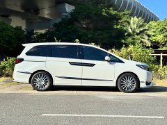 Honda Odyssey 2.0L e:HEV Luxury - ფოტო 11