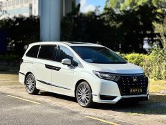 Honda Odyssey 2.0L e:HEV Luxury - ფოტო 12