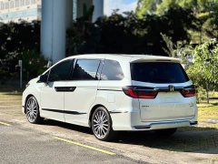 Honda Odyssey 2.0L e:HEV Luxury - ფოტო 4