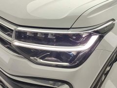 Volkswagen Touareg 300TSI FWD Full Moon Edition - ფოტო 5