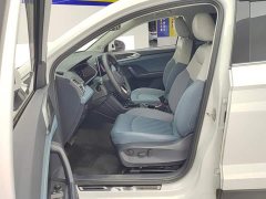 Volkswagen Touareg 300TSI FWD Full Moon Edition - ფოტო 9