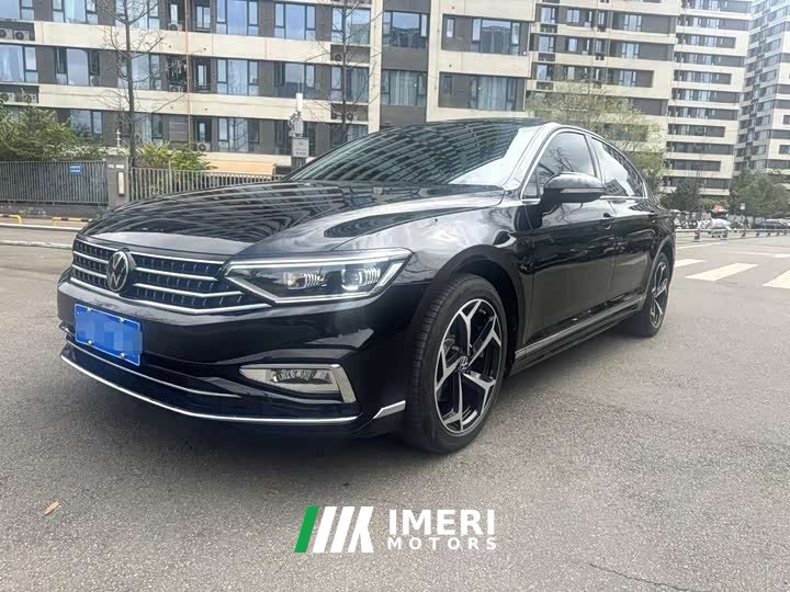 Volkswagen Magotan Facelift Zhongxiang 330TSI DSG Luxury - ავტომობილი ჩინეთიდან