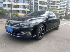 Volkswagen Magotan Facelift Zhongxiang 330TSI DSG Luxury - ფოტო 1