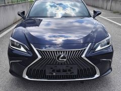 Lexus ES 200 Excellence Edition - ფოტო 1