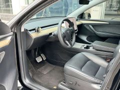 Tesla Model Y Rear-Wheel Drive - ფოტო 5