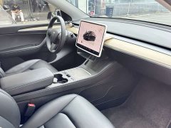 Tesla Model Y Rear-Wheel Drive - ფოტო 6