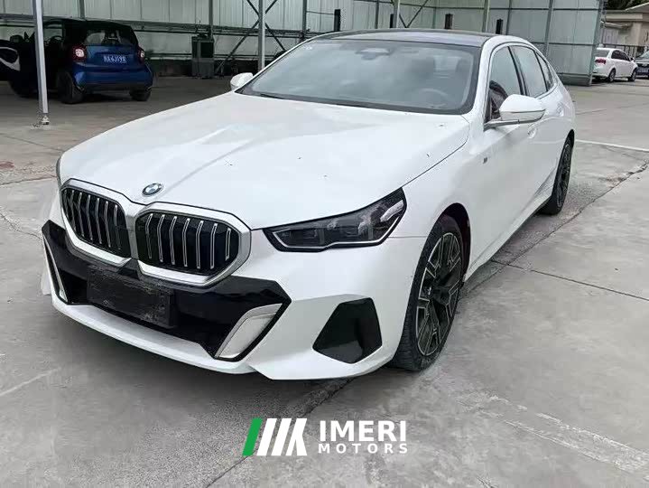 BMW 5 Series 530Li Luxury M Sport Package - ავტომობილი ჩინეთიდან