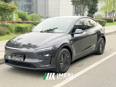 2025 Tesla Model Y Rear-Wheel Drive