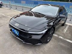 Hyundai Elantra 1.5L CVT Luxury - ფოტო 1
