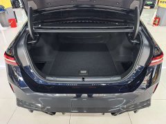 BMW i5 eDrive 35L Premium M Sport Package - ფოტო 13