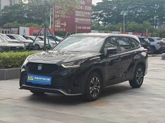 Toyota Crown Land Cruiser 2.5L HEVAWD Edition - ფოტო 1