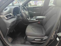 Toyota Crown Land Cruiser 2.5L HEVAWD Edition - ფოტო 7