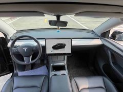 Tesla Model Y Rear-Wheel Drive - ფოტო 6