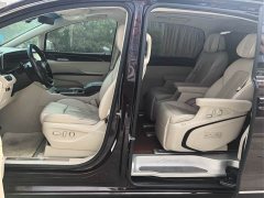 Buick GL8 Avenir Six-Seat Wisdom Courtesy Edition - ფოტო 9