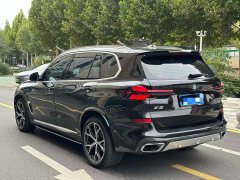 BMW X5 xDrive 30Li M Sport Exclusive Night Edition Package - ფოტო 4