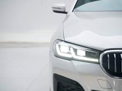 BMW 5 Series Facelift 525Li M Sport Package - ფოტო 12
