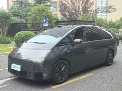 Li Auto Li Xiang MEGA Ultra - ფოტო 1