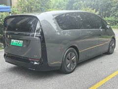 Li Auto Li Xiang MEGA Ultra - ფოტო 6
