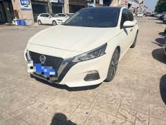 Nissan Teana 2.0L XL Comfort - ფოტო 1