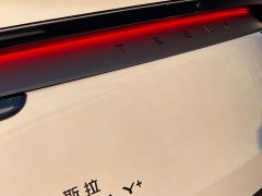 Tesla Model Y Long Range Rear-Wheel Drive - ფოტო 17