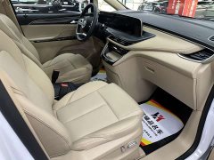 Buick GL8 Land Executive Cabin Advance Edition - ფოტო 11