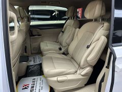 Buick GL8 Land Executive Cabin Advance Edition - ფოტო 8