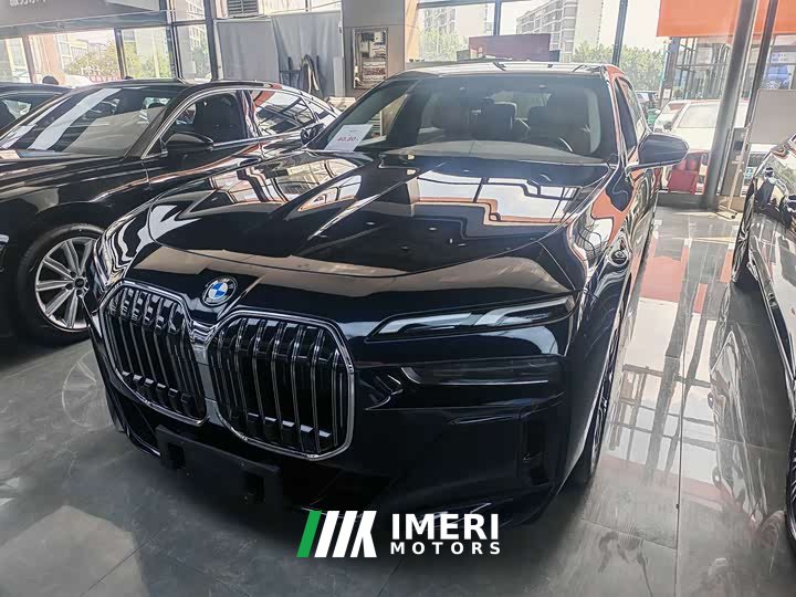 BMW 7 Series 735Li M Sport Package - ავტომობილი ჩინეთიდან