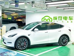 Tesla Model Y Performance - ფოტო 2
