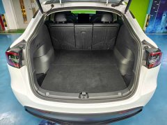 Tesla Model Y Performance - ფოტო 20