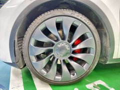 Tesla Model Y Performance - ფოტო 3