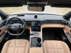 NIO ES8 580KM Six-Seater - ფოტო 6