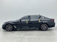 BMW 5 Series 530Li Luxury M Sport Package - ფოტო 8