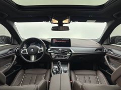 BMW 5 Series 530Li Luxury M Sport Package - ფოტო 9