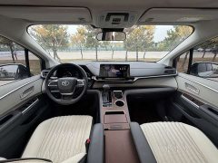 Toyota Sienna 2.5L Hybrid Comfort Edition - ფოტო 16