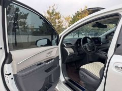 Toyota Sienna 2.5L Hybrid Comfort Edition - ფოტო 4