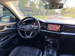 Volkswagen Passat 330TSI Luxury - ფოტო 10