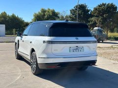 NIO ES8 Six-Seat Executive Luxury Edition - ფოტო 4