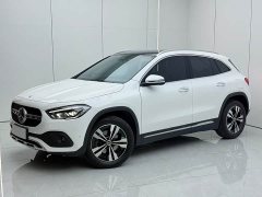 Mercedes-Benz GLA 200 - ფოტო 1
