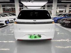 Li Auto L6 Max - ფოტო 14