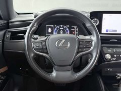 Lexus ES 200 Excellence Edition - photo 12