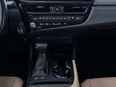 Lexus ES 200 Excellence Edition - photo 16