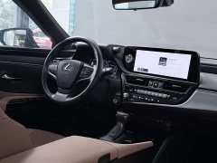 Lexus ES 200 Excellence Edition - photo 17