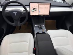 Tesla Model Y Rear-Wheel Drive - ფოტო 11