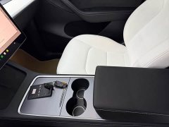 Tesla Model Y Rear-Wheel Drive - ფოტო 8