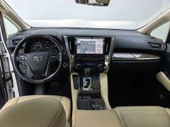 Toyota Vellfire Crown Hybrid 2.5L HV Premium Edition - ფოტო 8